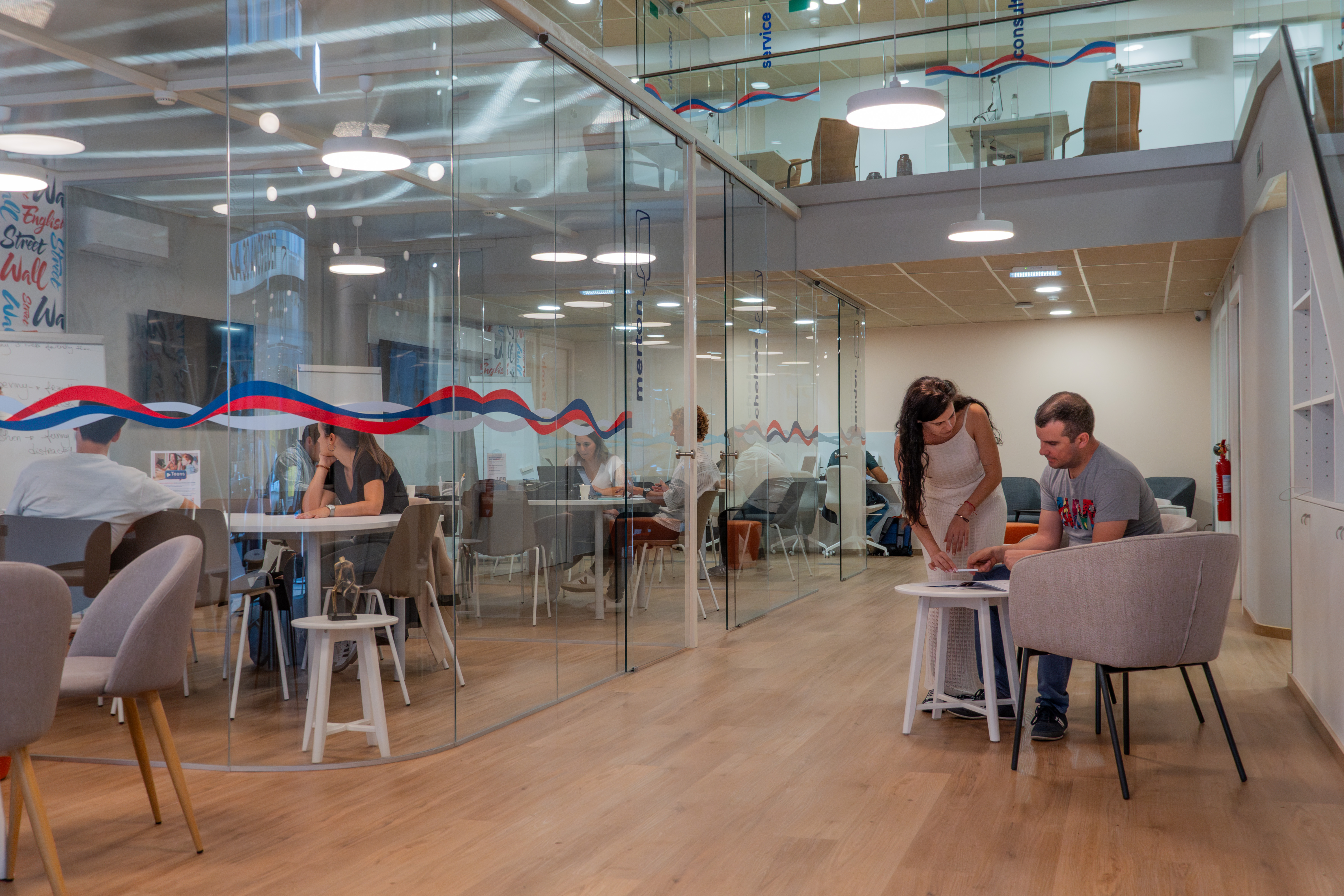 Interior da escola Wall Street English em Braga