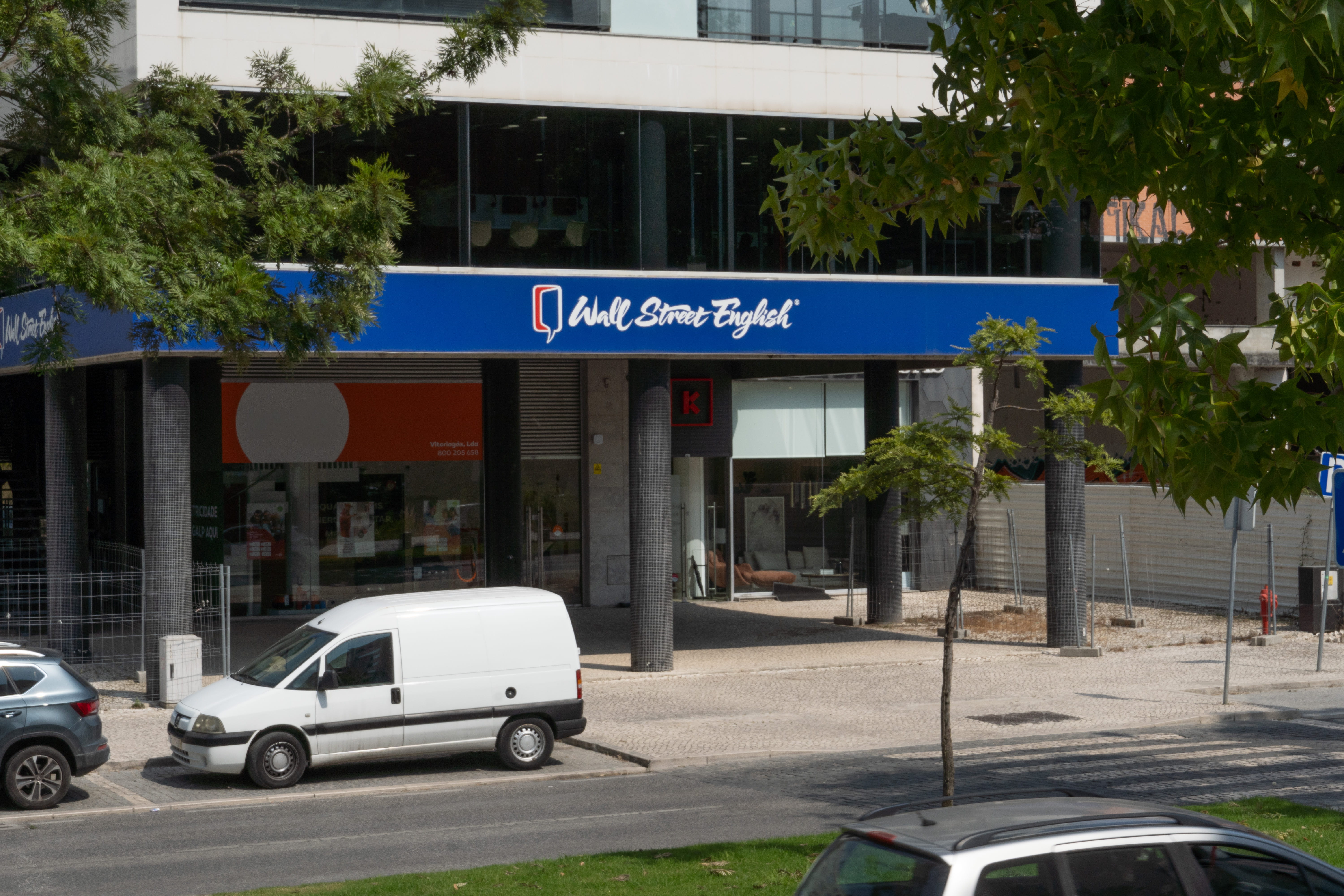 Fachada da escola Wall Street English em Leiria
