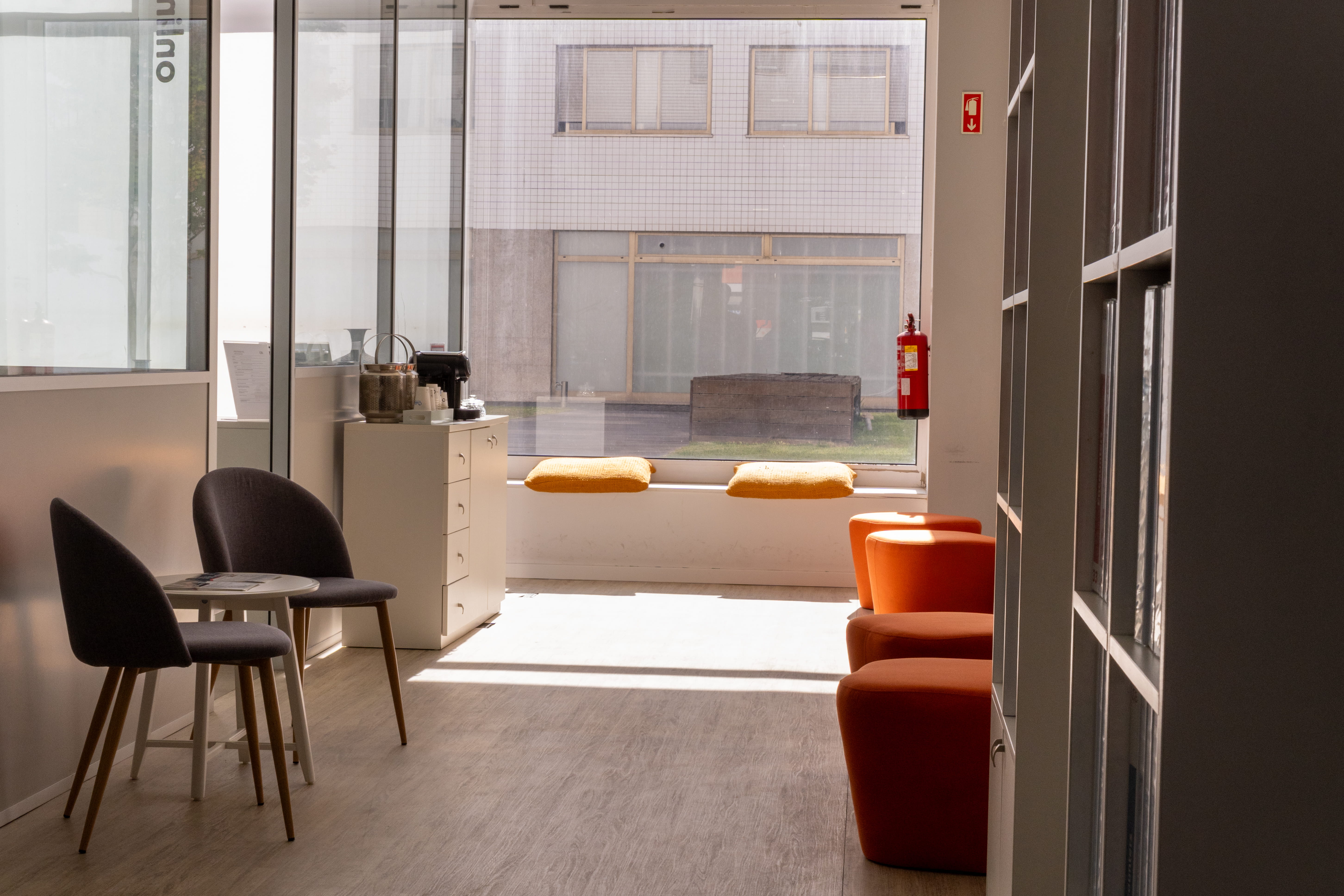 Interior da escola Wall Street English em Matosinhos