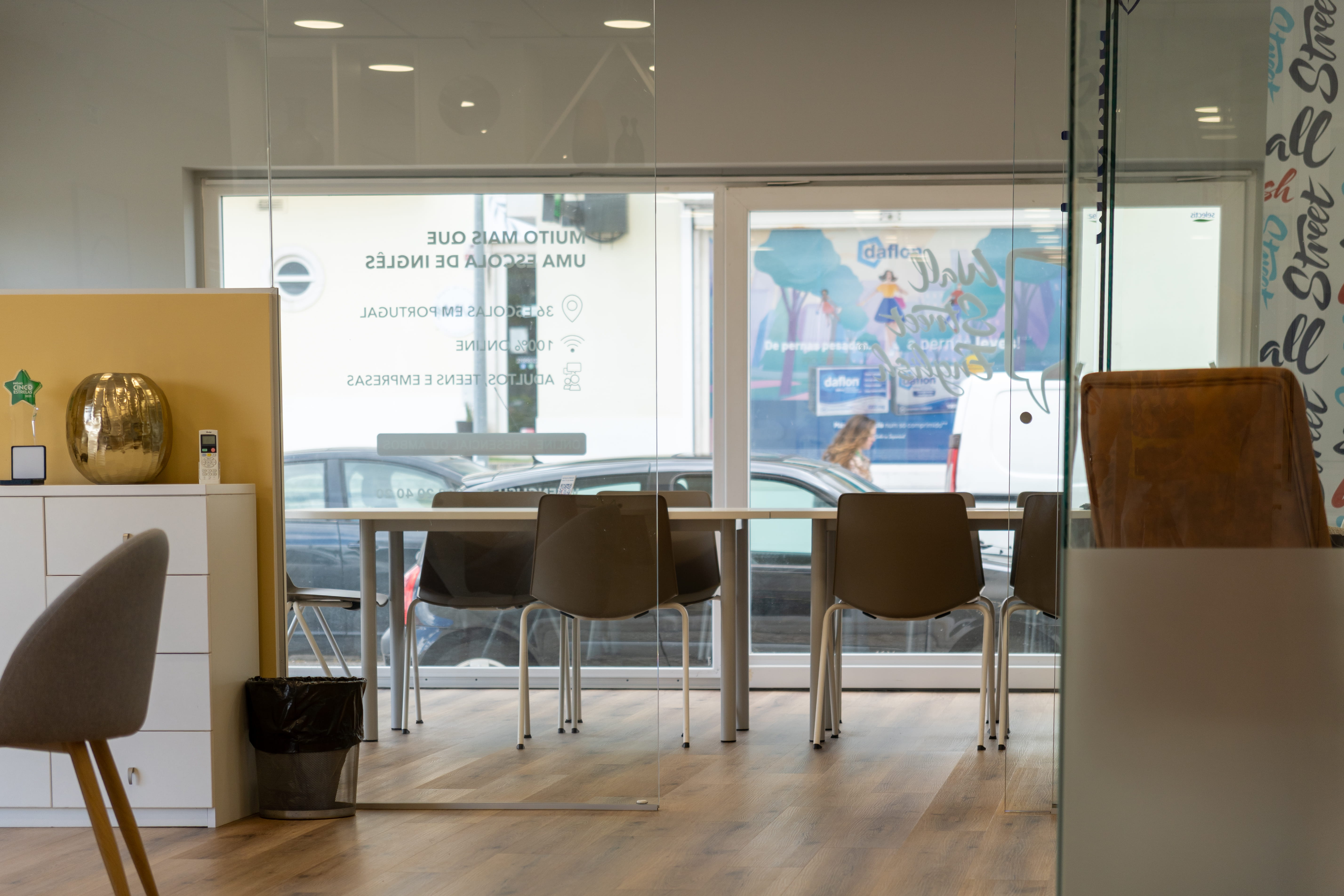 Espaço de aula do Wall Street English na Malveira